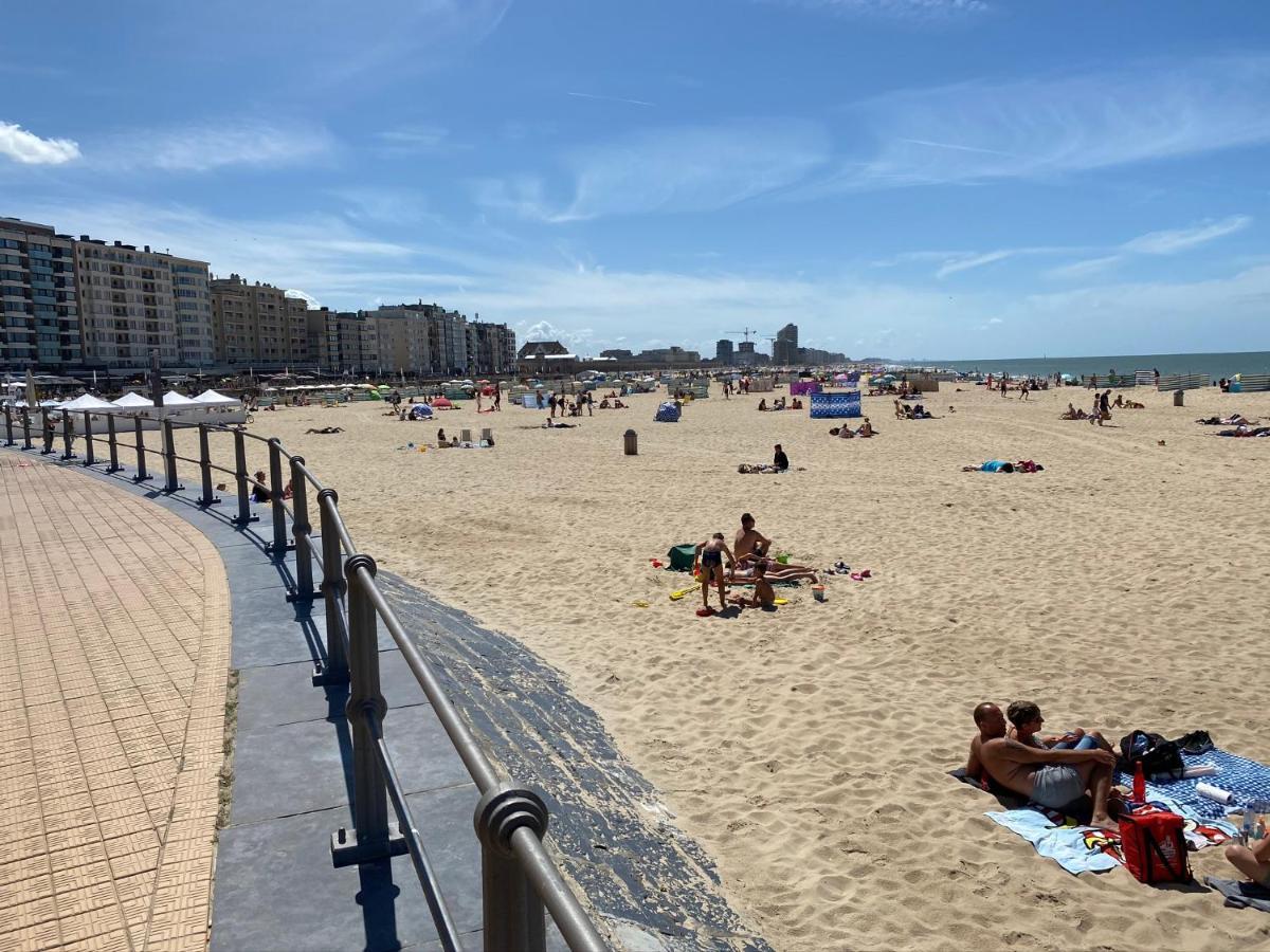 Panoramic View On Beach, Ships, Sea - Place To Be Oostende Ngoại thất bức ảnh